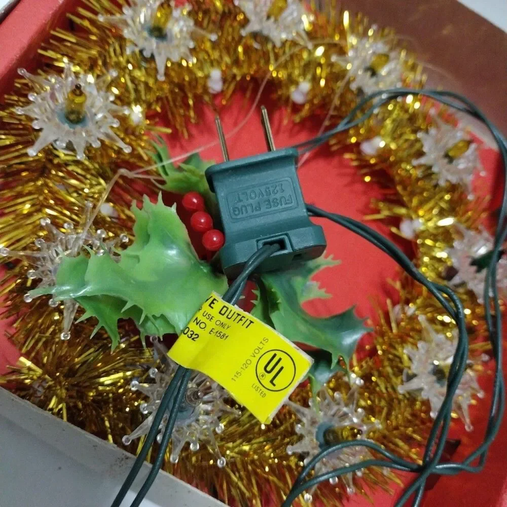 Vintage Christmas Beacon 18 Light Candle Wreath Flashing Lights with Box WORKING